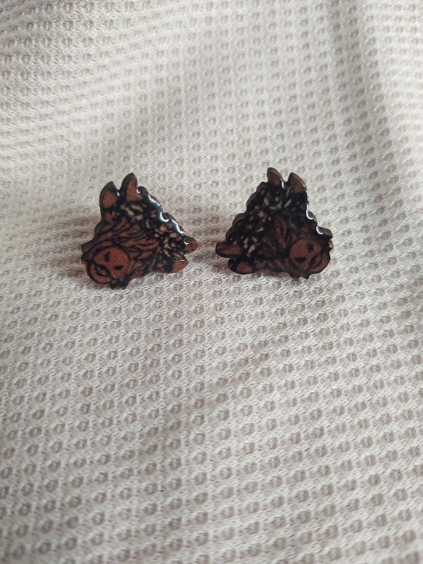 Flower Crown Highland Cow Studs
