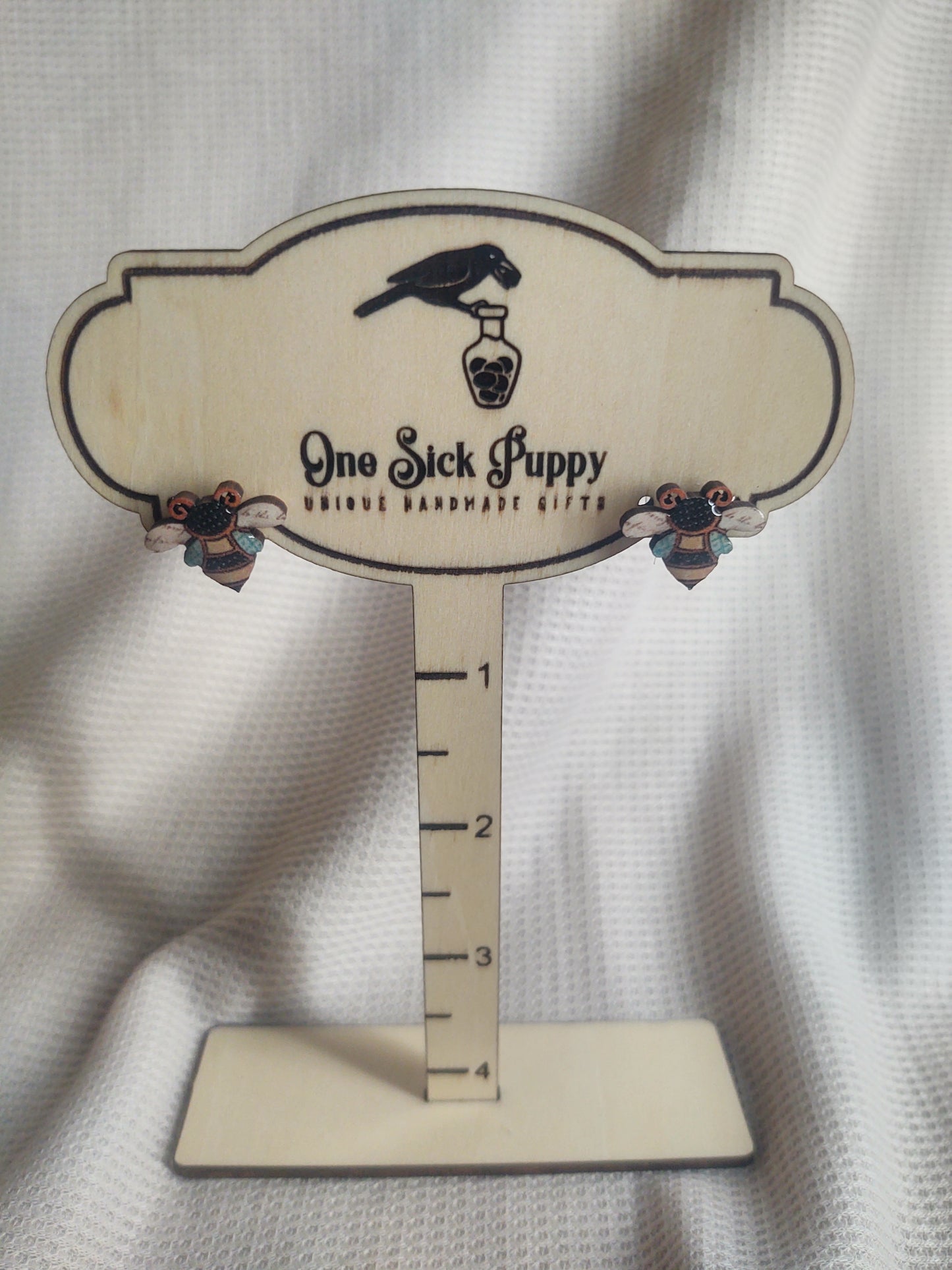Wooden Bee Stud