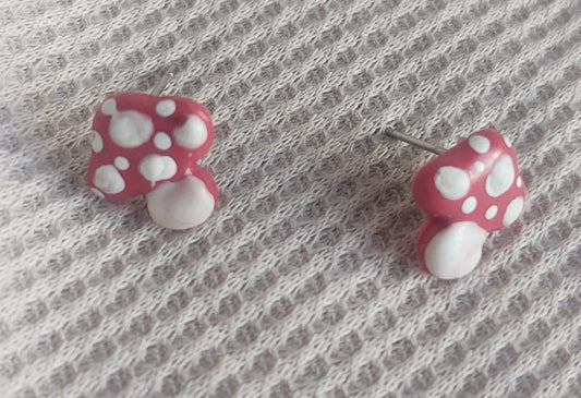 Mushroom Studs