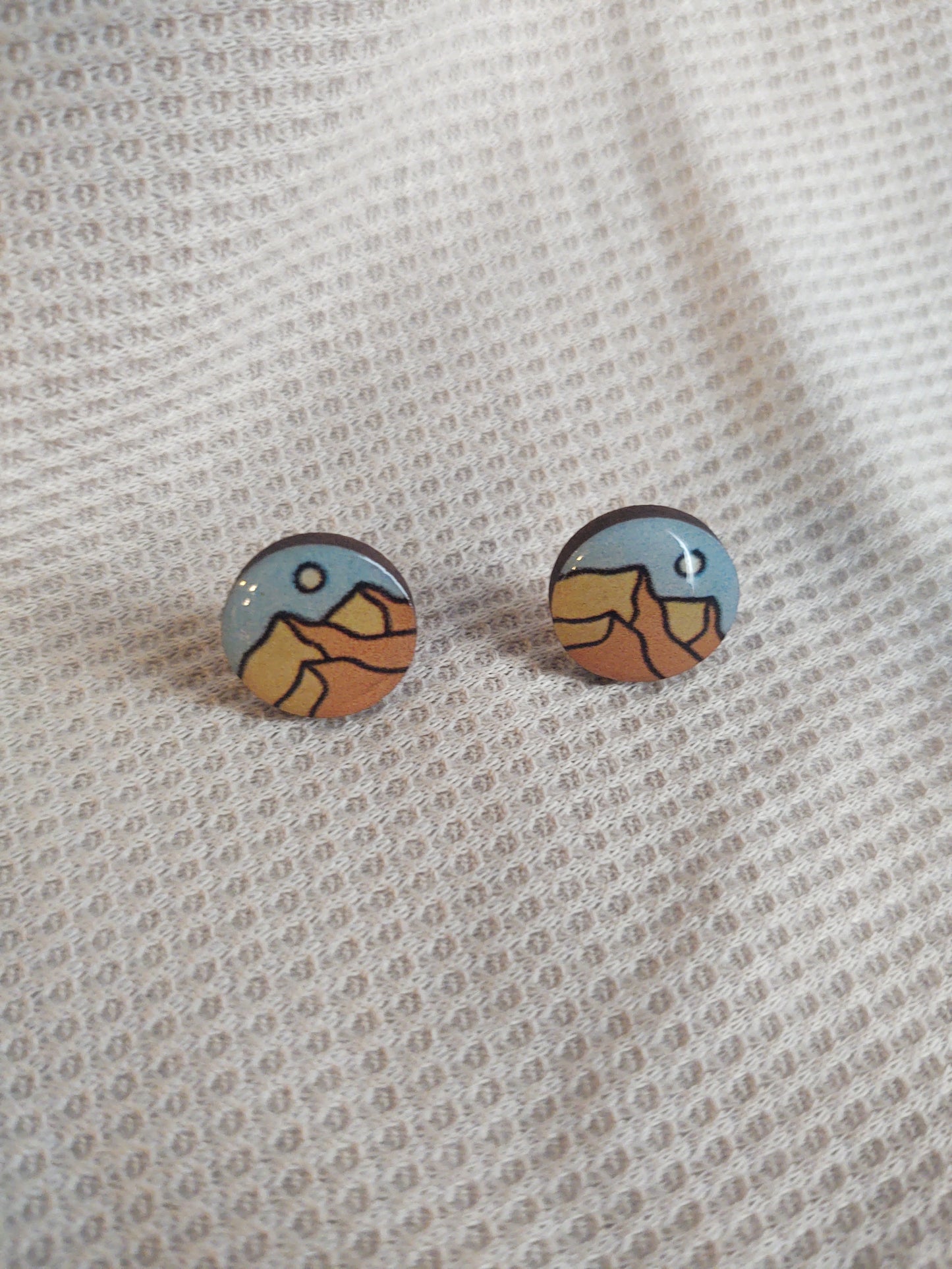 Desert Round Studs