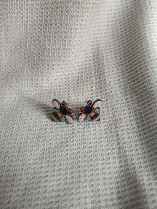 Wooden Bee Stud