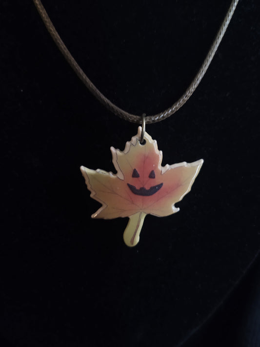 Leaf-o-lantern Necklace