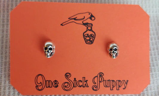 Small 3D Skull Studs