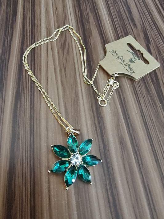 Green Glass Flower Necklace